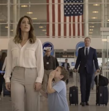 Nakon što se moj muž ukrcao na avion za poslovni put, moj šestogodišnji sin me je povukao za ruku i šapnuo: „Mama… ne smemo da se vratimo kući. Jutros sam čuo tatu na telefonu. Pričao je o nama — i nije zvučalo dobro.” Nakon što se moj muž ukrcao na avion za poslovni put, moj šestogodišnji sin me je povukao za ruku i šapnuo: „Mama… ne smemo da se vratimo kući. Jutros sam čuo tatu na telefonu. Pričao je o nama — i nije zvučalo dobro.” - featured image