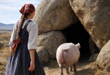 Farmerova kćer odlučila je pratiti svinju, koja se u zadnje vrijeme čudno ponaša: svinja ju je odvela do stare stijene i počela žestoko kopati zemlju 😱 Ono što je djevojka tamo pronašla šokiralo je cijeli grad. 😨 Farmerova kćer odlučila je pratiti svinju, koja se u zadnje vrijeme čudno ponaša: svinja ju je odvela do stare stijene i počela žestoko kopati zemlju 😱 Ono što je djevojka tamo pronašla šokiralo je cijeli grad. 😨 - featured image