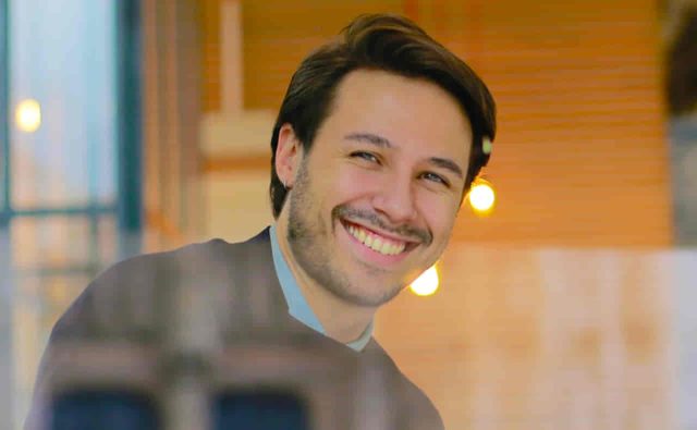 Švalera ćete prepoznati na prvi pogled, svaki ženskaroš ima ovih 5 ključnih osobina - featured image Švalera ćete prepoznati na prvi pogled, svaki ženskaroš ima ovih 5 ključnih osobina - featured image