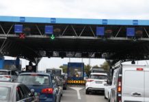 Haos na granici: Hiljade osoba iz BIH I SRBIJE vraćeno sa Hrvatske granice zbog novog sistema kontrole!Ukoliko nemate ovo kod sebe ne krećite na put Haos na granici: Hiljade osoba iz BIH I SRBIJE vraćeno sa Hrvatske granice zbog novog sistema kontrole!Ukoliko nemate ovo kod sebe ne krećite na put - featured image