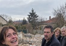 Moj muž je mislio da će rušenjem roditeljske kuće ukloniti jedinu prepreku između sebe i mog višemilijunskog nasljedstva, ali nije pročitao ostavinsku nagodbu, nije provjerio vlasništvo i nije znao da je dokument koji je koristio za rušenje pretvorio njegov plan u nešto mnogo ozbiljnije Moj muž je mislio da će rušenjem roditeljske kuće ukloniti jedinu prepreku između sebe i mog višemilijunskog nasljedstva, ali nije pročitao ostavinsku nagodbu, nije provjerio vlasništvo i nije znao da je dokument koji je koristio za rušenje pretvorio njegov plan u nešto mnogo ozbiljnije - featured image
